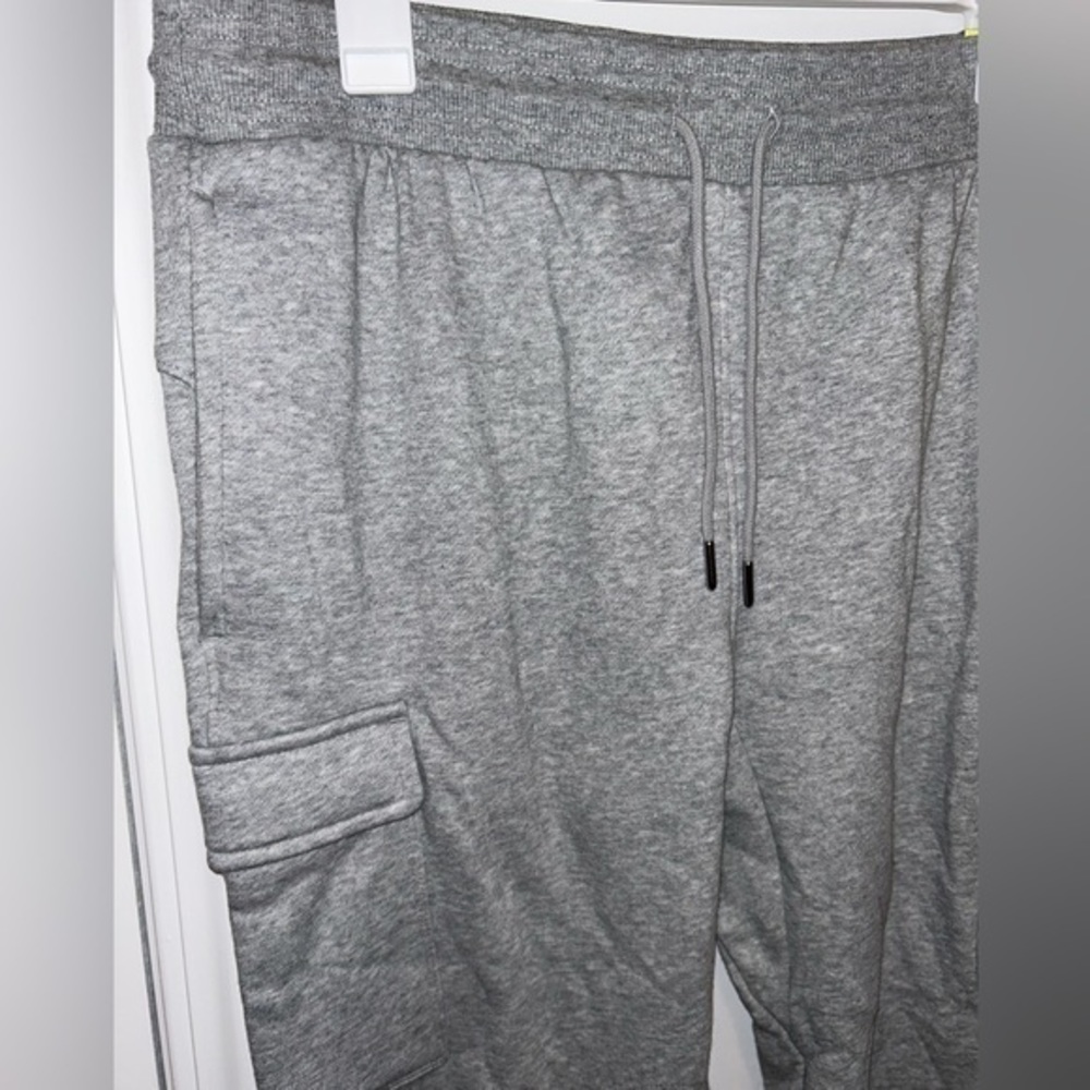 NWT all in motion Mens Grey CARGO Sweatpant drawstring Joggers‎ size Medium - Picture 3 of 11